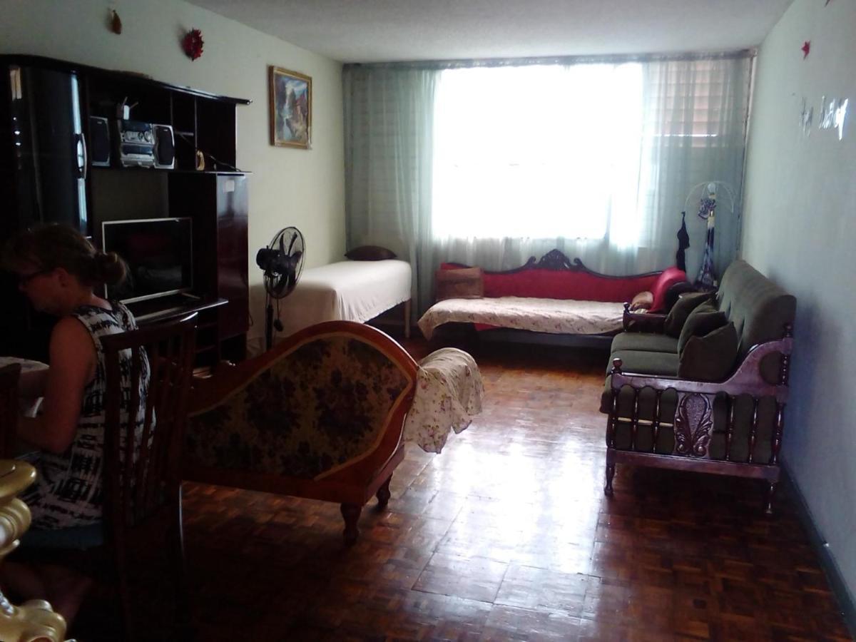 Appartamento Nice Oakwood Constant Spring Rd Apt Kingston Esterno foto